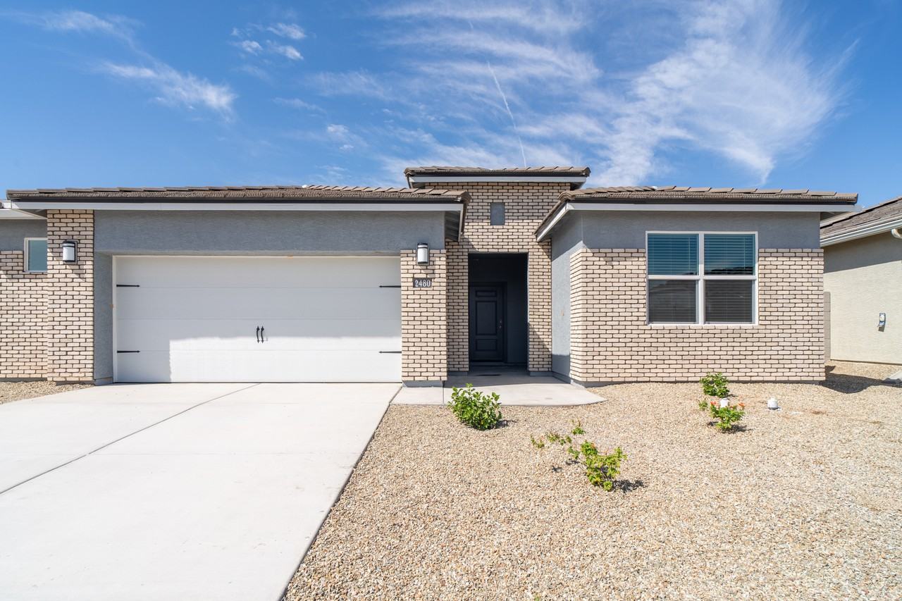 2480 South 241st Avenue - Photo 2 of 29