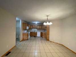 featured image of 917 North Madison Avenue