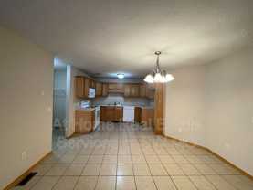 917 N Madison Ave - Photo 1 of 1