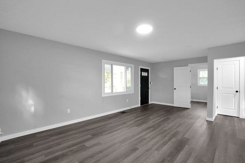 1032 Bucknell Rd - Photo 3 of 24