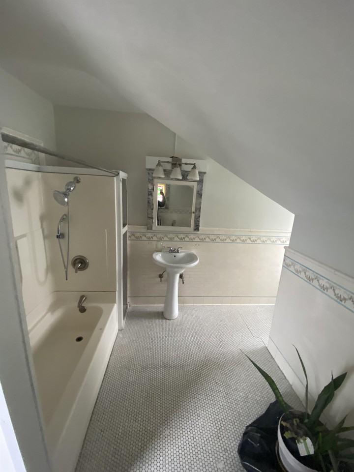 1 Weimoor Ct #B - Photo 4 of 6