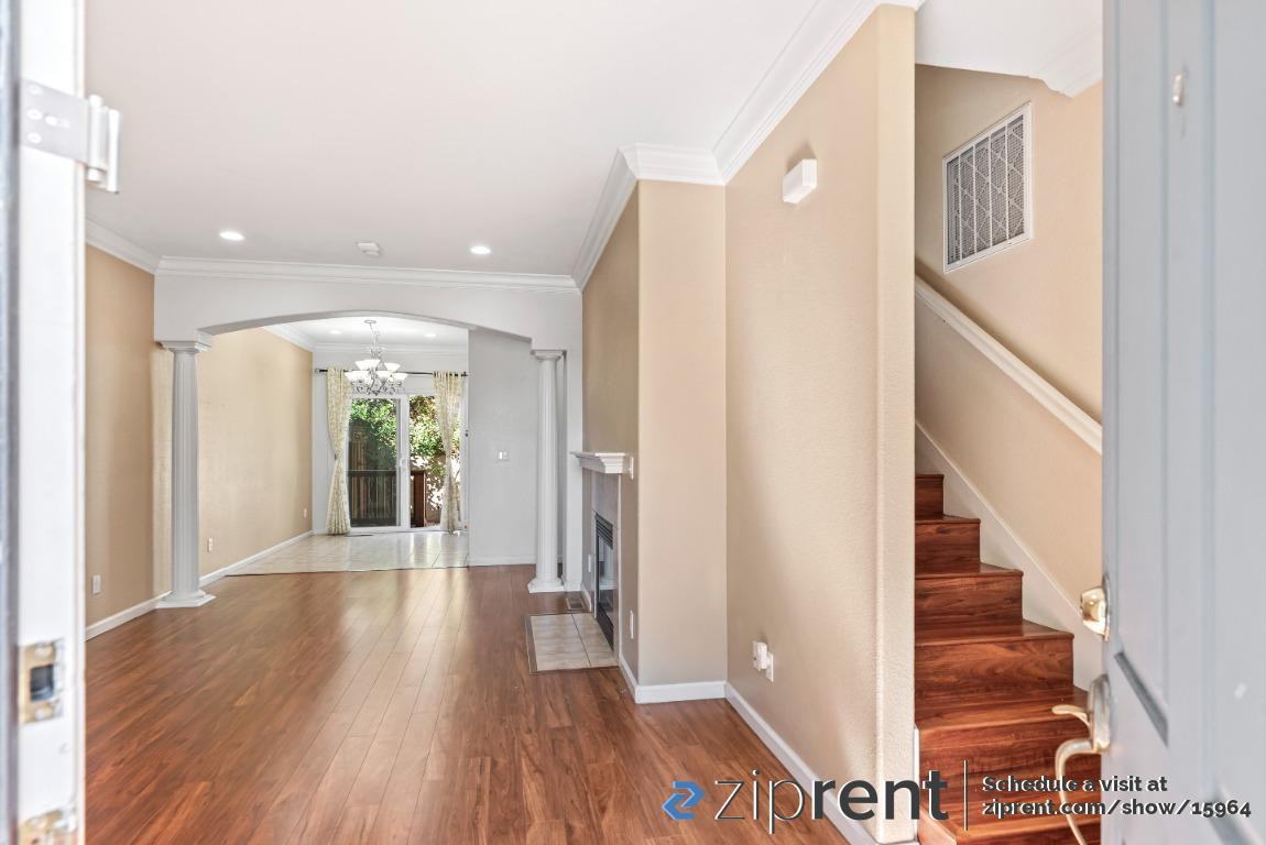 5568 Cedar Garden Ct - Photo 3 of 21