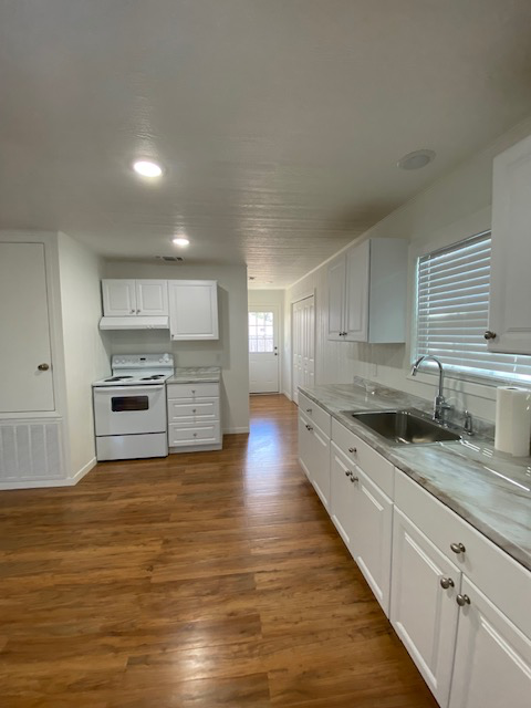 120 Saint George St #120 - Photo 3 of 12