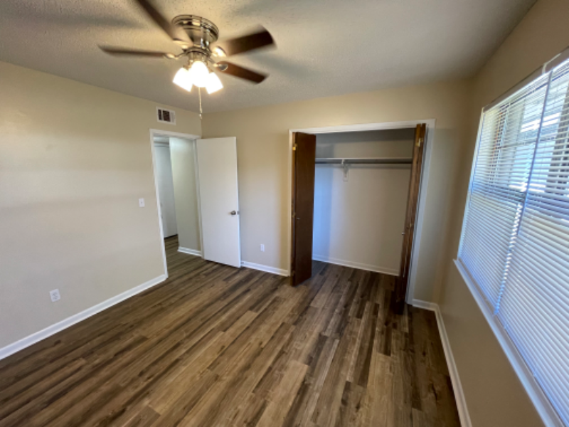 85 7th St - Photo 6 of 25