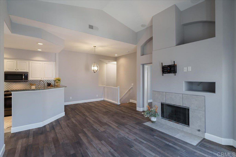 7577 Hazard Center Dr - Photo 2 of 10