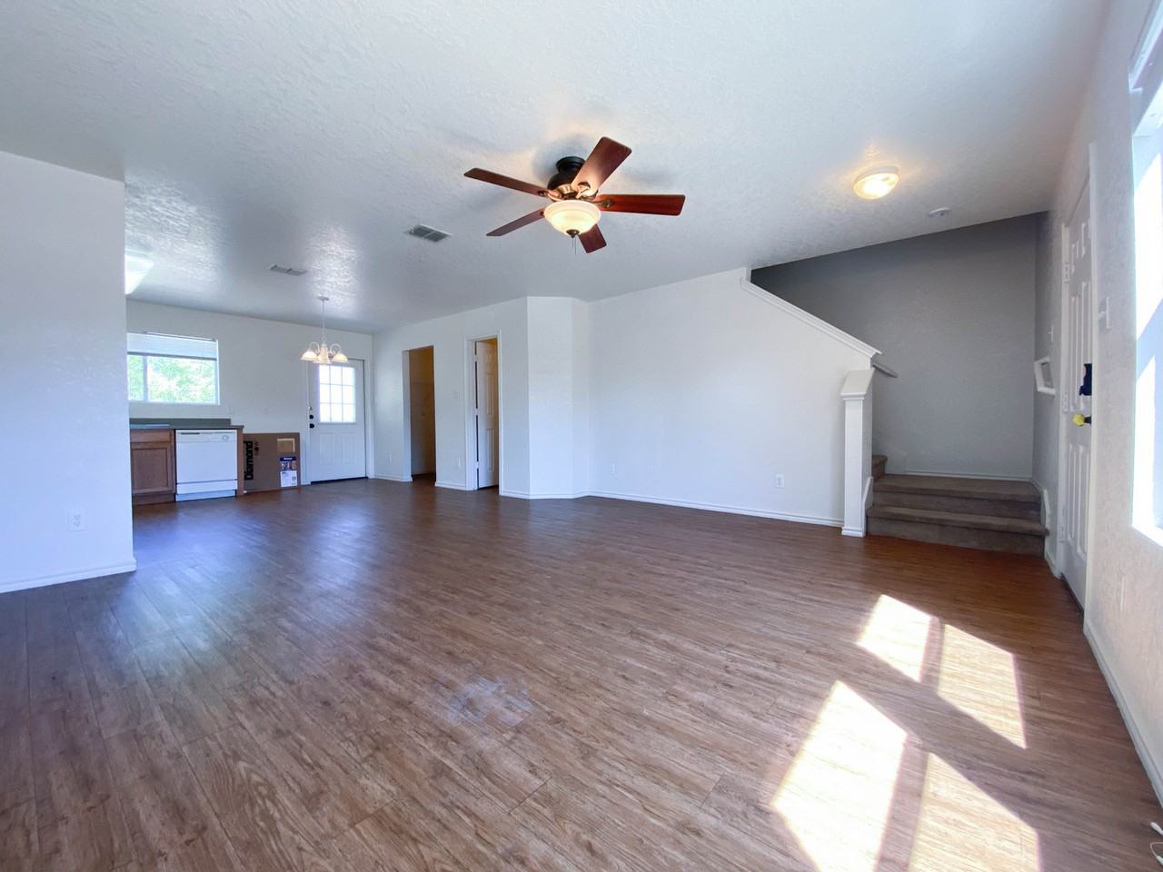 3215 Northwest Boulevard #1 - Photo 5 of 30