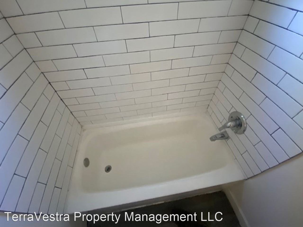 764 S Seventh Street - Photo 3 of 10