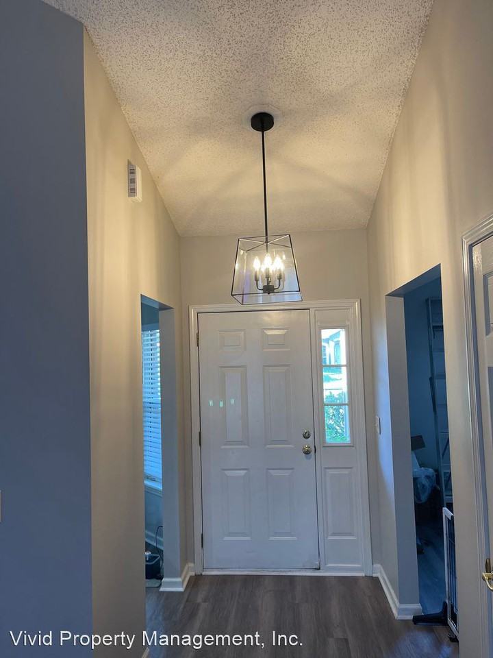 3849 Hideaway Ln - Photo 3 of 17