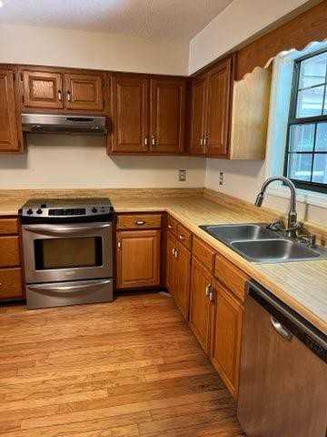 409 Hines Dr - Photo 2 of 5