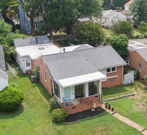 1707 Hampton St - Photo 3 of 12