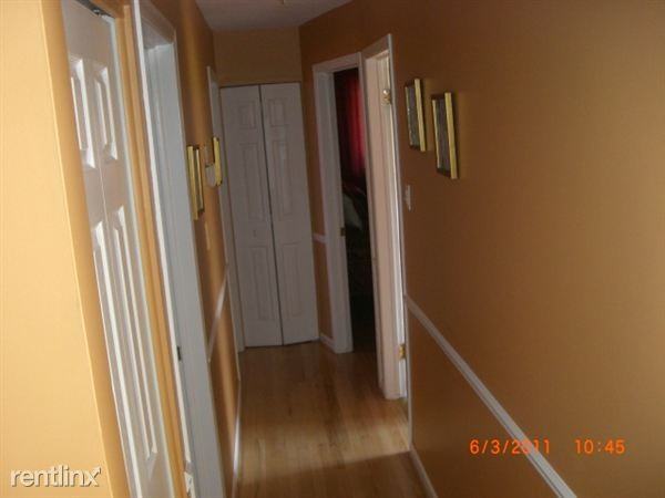 1338 Kenilworth Pl - Photo 2 of 15