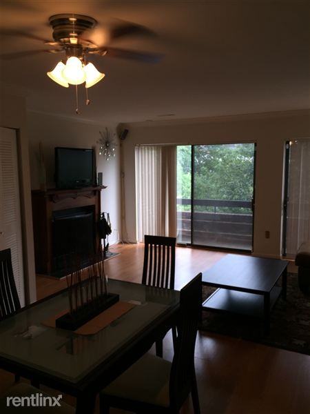 1023 Quincy St NE - Photo 2 of 25