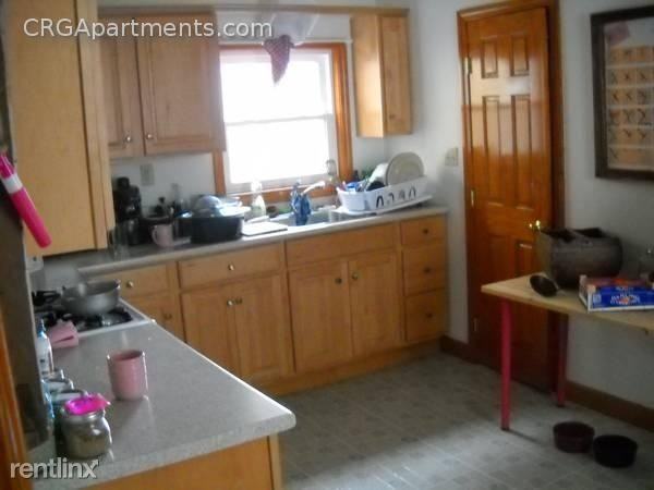 347 Washington St #3SOMERVILL - Photo 3 of 4