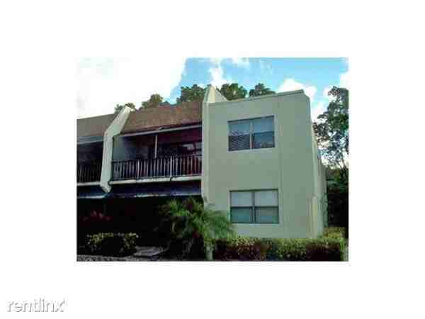 301 N Pine Island Rd #211