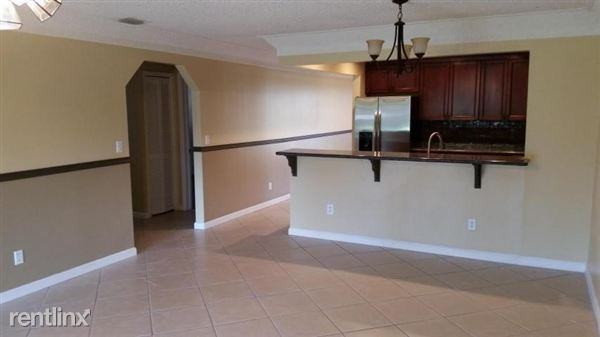 12481 Guilford Way - Photo 3 of 8