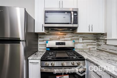 678 Moreland Ave Ne #1 - Photo 3 of 12