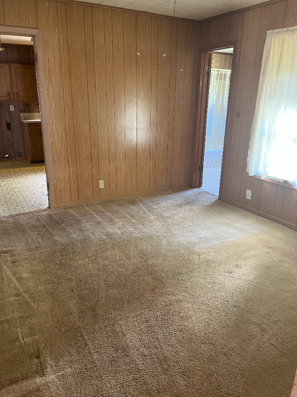 109 E Scruggs St - Photo 3 of 8