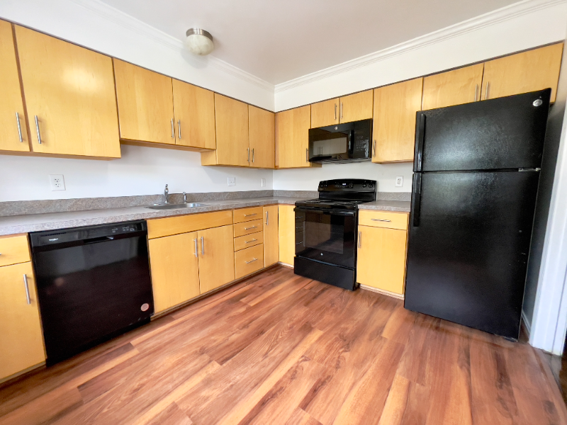 2343 9th St S - Photo 3 of 7