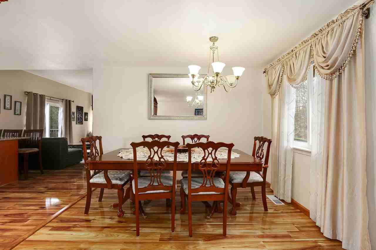 607 109th Place Southeast - Photo 7 of 33