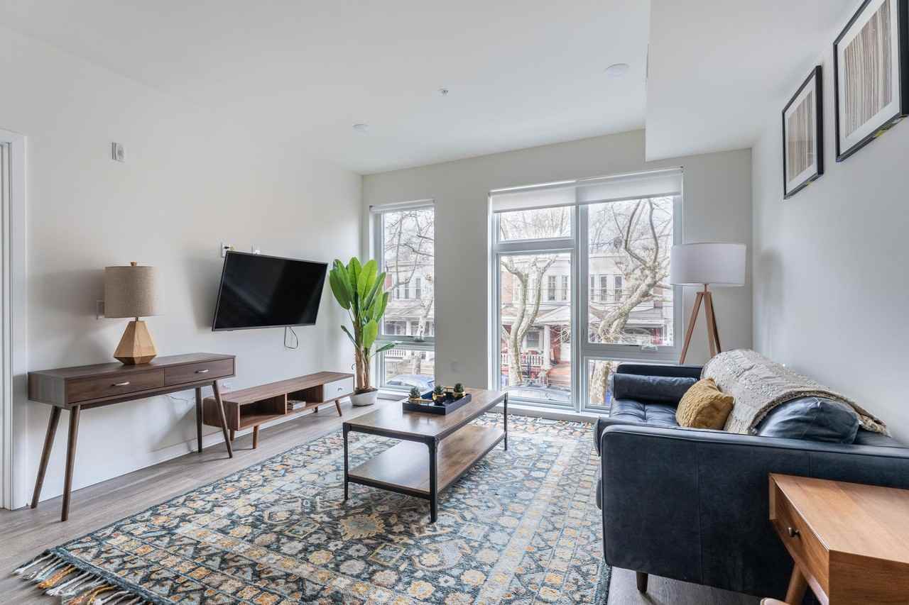 Spacious 3 Bedroom Apartments in West Powelton Village - Photo 3 of 13