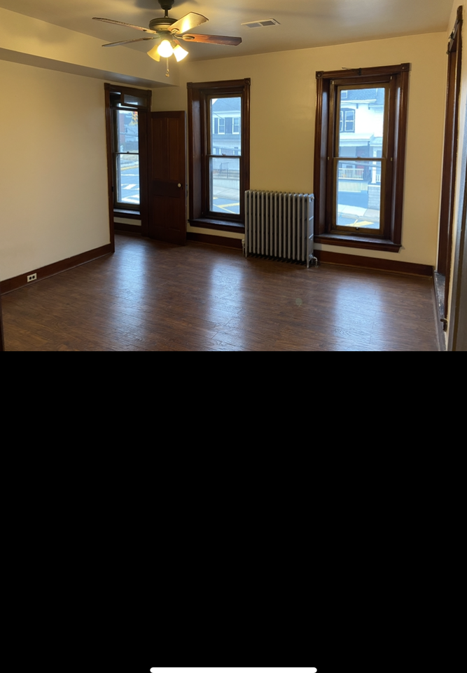 372 Main StreetApt 2 #2 - Photo 3 of 8