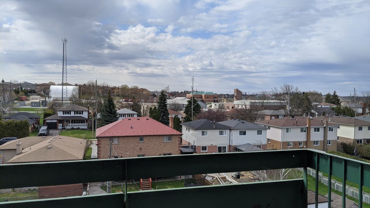 Bradford Apartments 14 Davey Blvd, Bradford West Gwillimbury, ON L3Z 1M3 Zumper