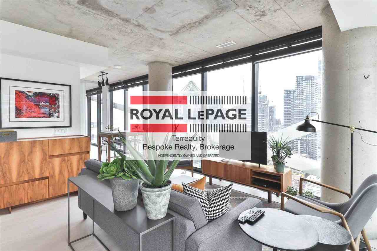 224 King Street West #2801