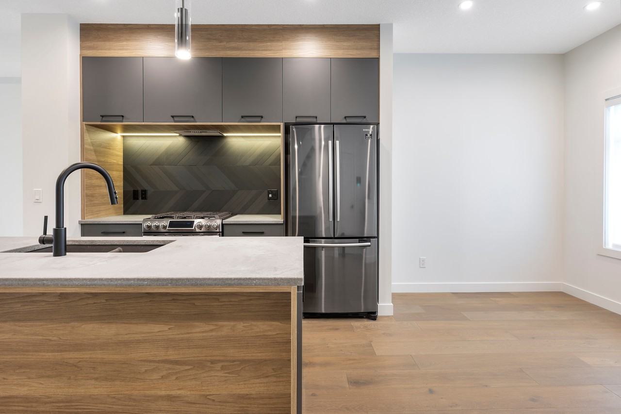 10604 115 St Nw #7 - Photo 2 of 20