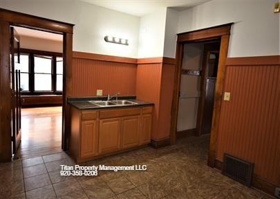 213 W Lincoln Ave #1 - Photo 5 of 13