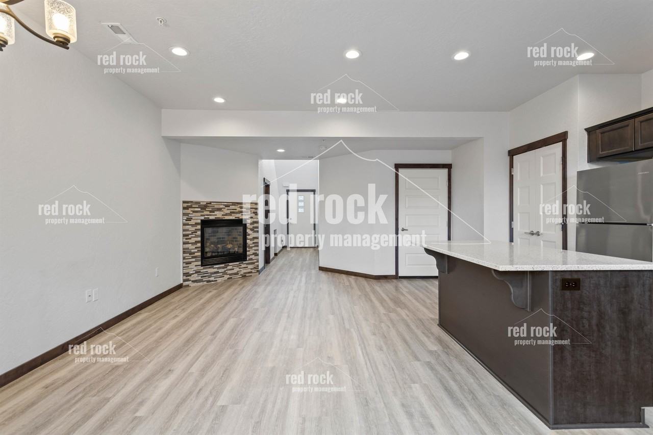 1535 E Latitude Ln #1 - Photo 2 of 29