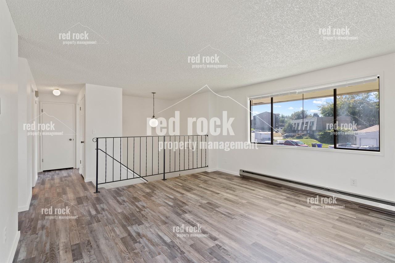 2724 N Perrine Ct #1 - Photo 4 of 19