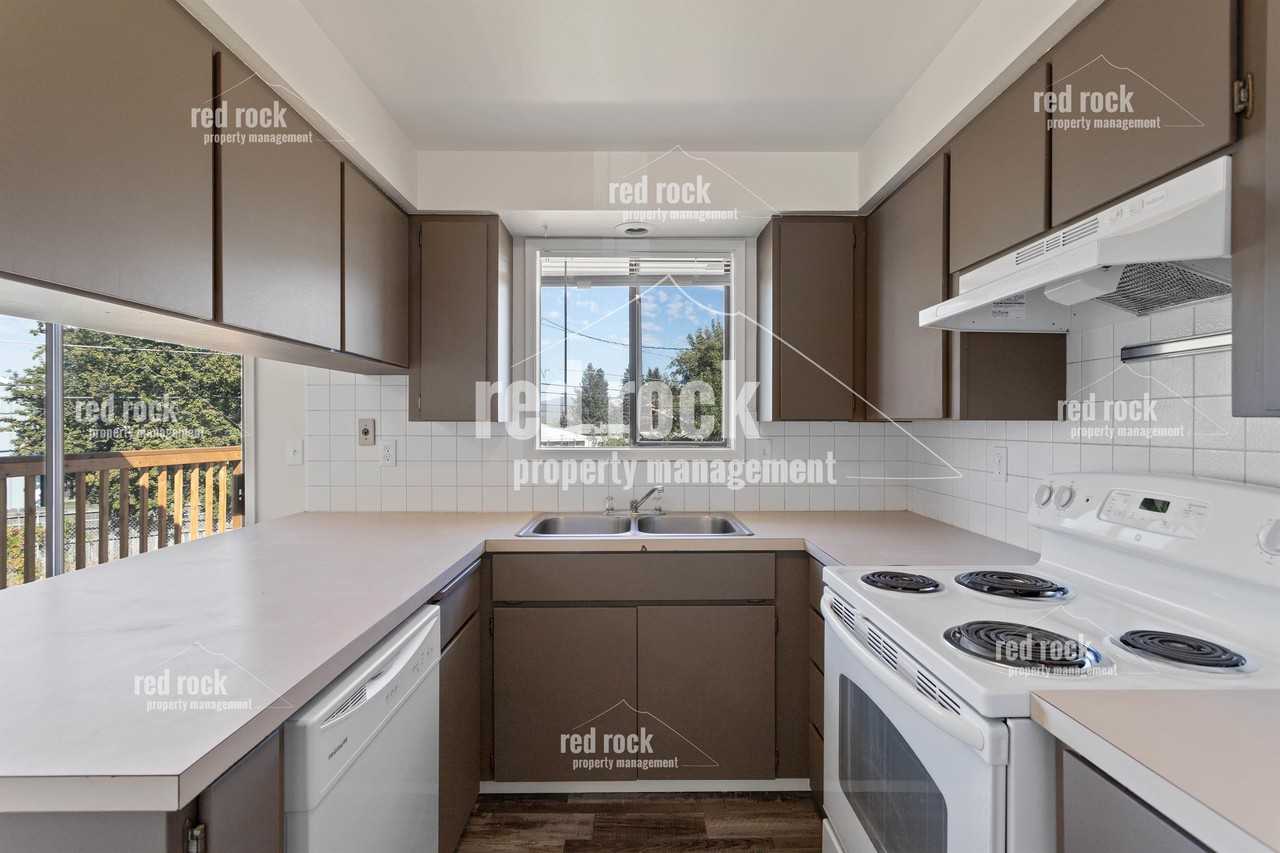2724 N Perrine Ct #1 - Photo 6 of 19