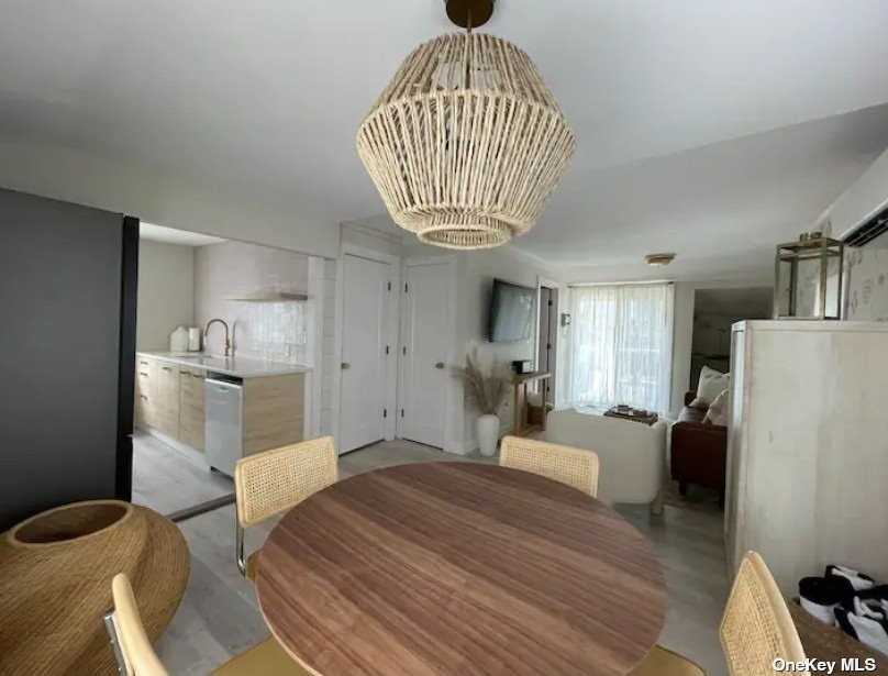 53 Delaware Ave - Photo 4 of 14