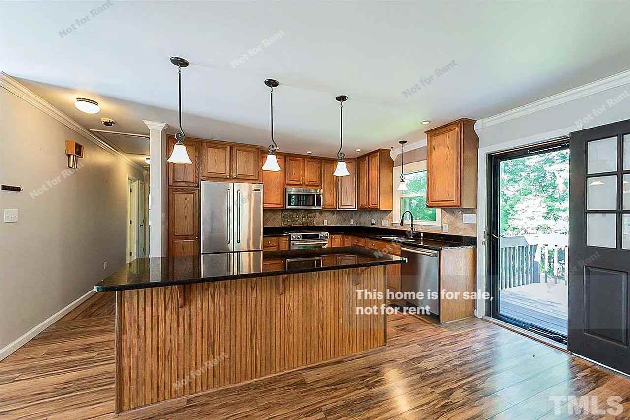 3812 Oak Park Rd - Photo 2 of 43