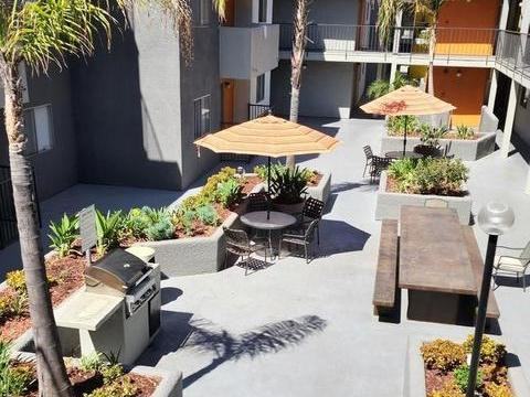 1151 Sonora Ave - Photo 6 of 16