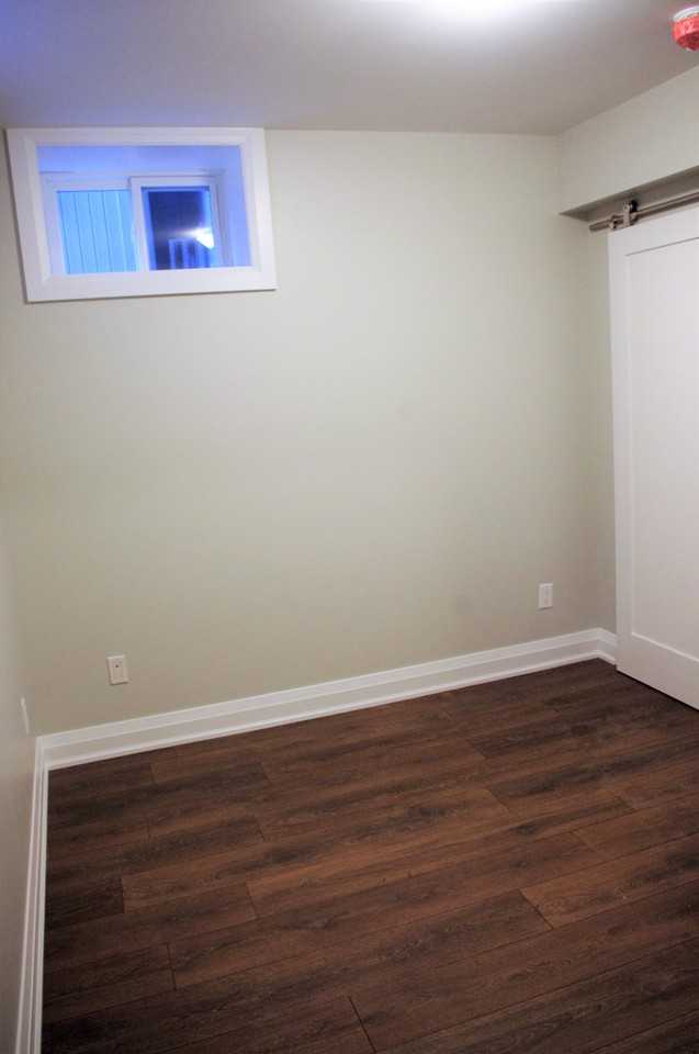 High Park Ave & Dundas St W - Photo 7 of 8