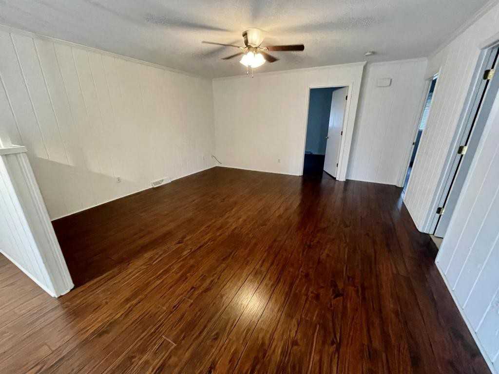 119 Young Dr - Photo 4 of 6