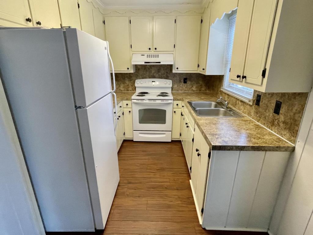 119 Young Dr - Photo 3 of 6