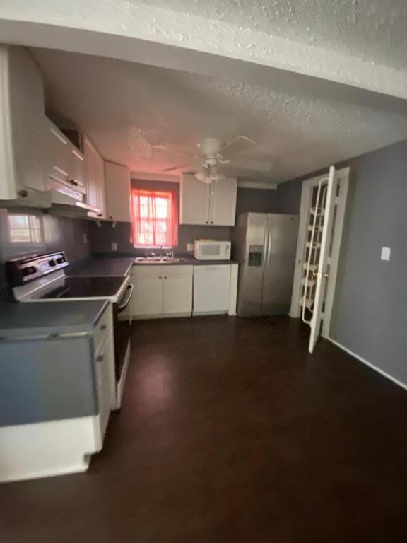 1516 South Ann Street - Photo 5 of 9