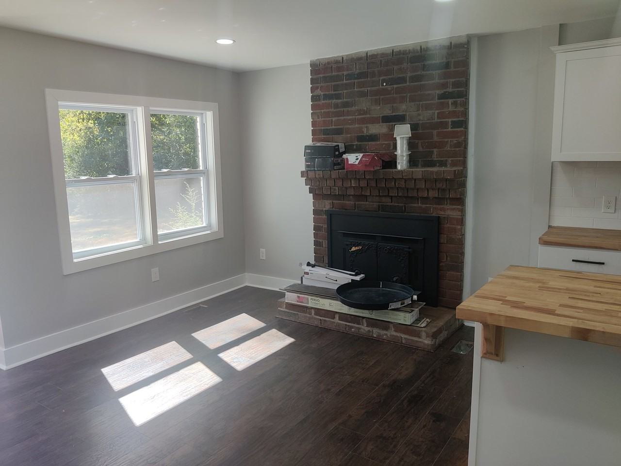 1128 Peter Pan St - Photo 3 of 10