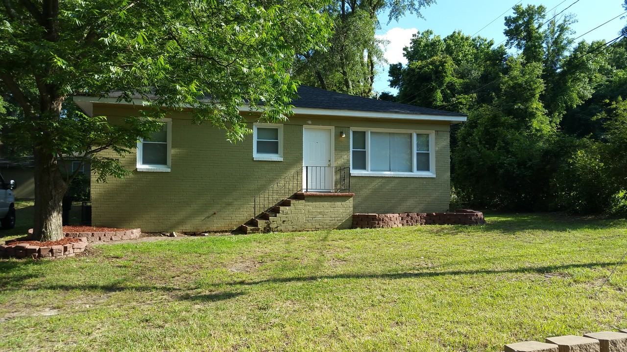4864 Flat Shoals Rd