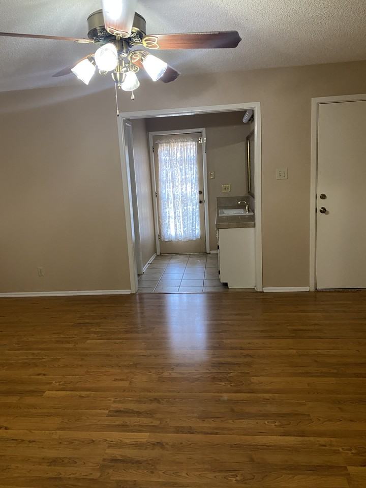 5103 Daventry Pl - Photo 2 of 8