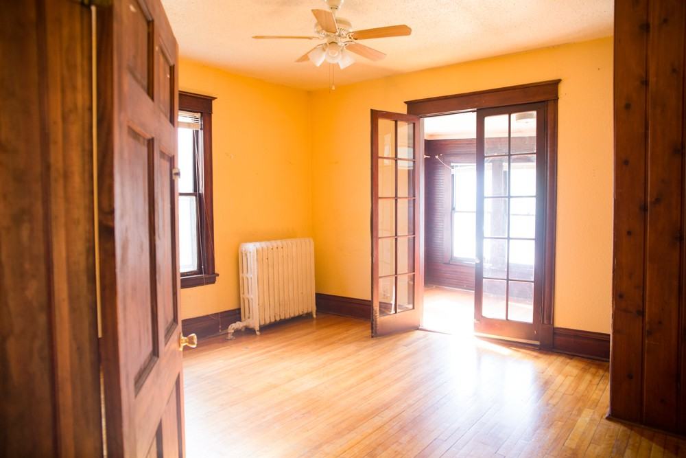 1309 E Hennepin Ave #1 - Photo 2 of 5