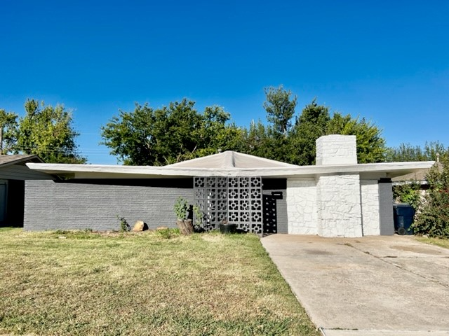 7709 S Youngs Blvd - Photo 3 of 31