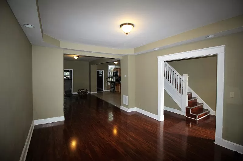 1310 Homestead St - Photo 2 of 5