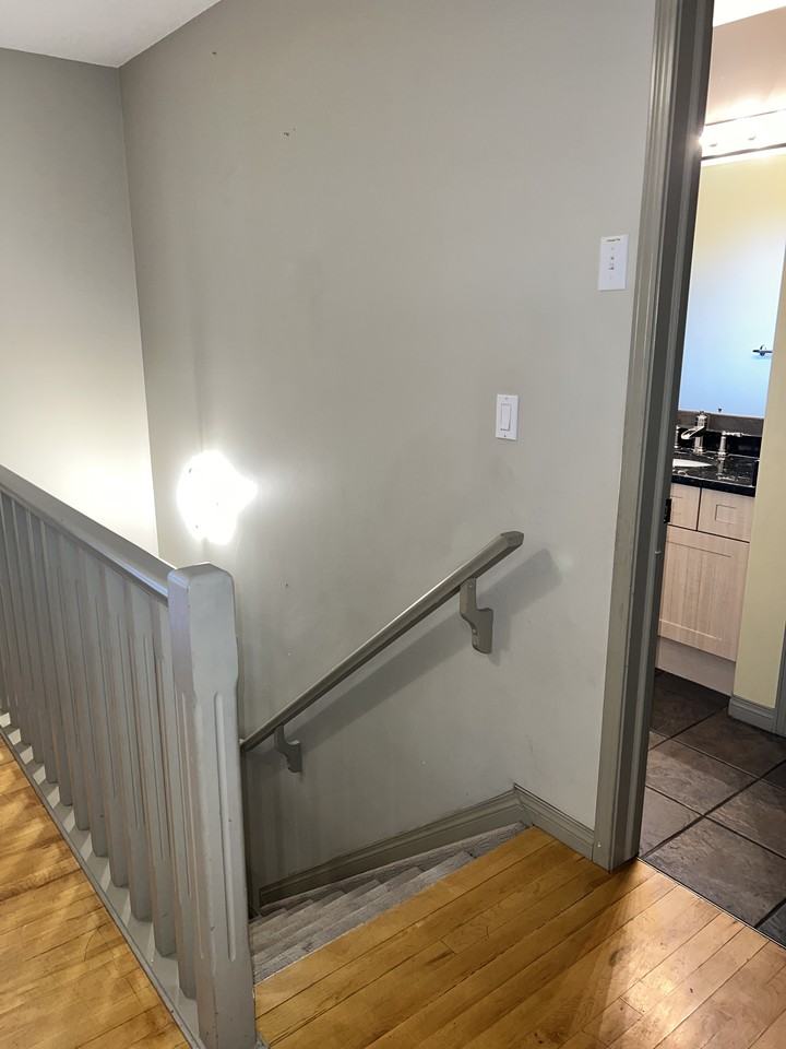 10847 8 Avenue Southwest - Photo 2 of 27