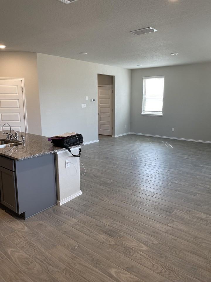 2532 Ayers Dr #1 - Photo 7 of 42