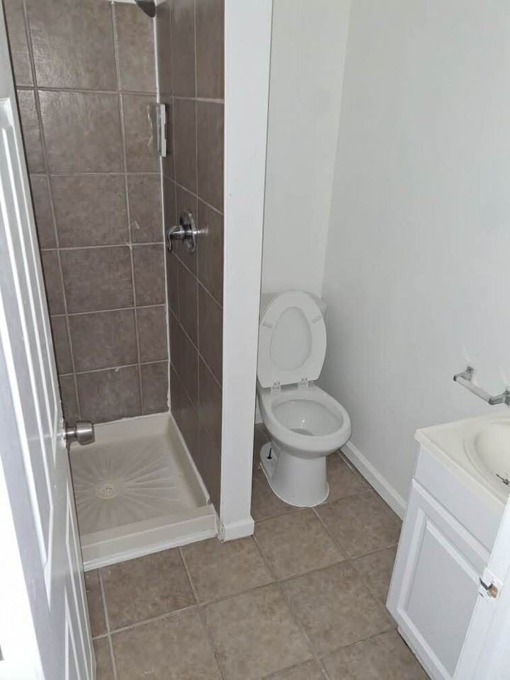 3730 N 16th St #2 - Photo 4 of 25