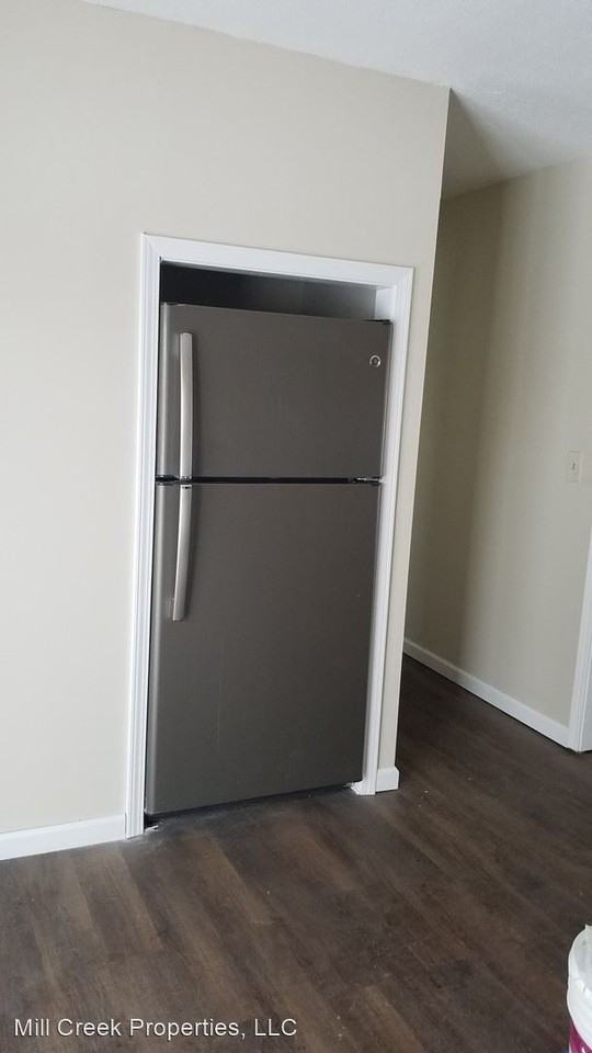 1611 9th St - Photo 3 of 13