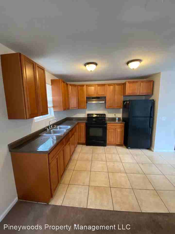 2603 E Cayuga St - Photo 3 of 15